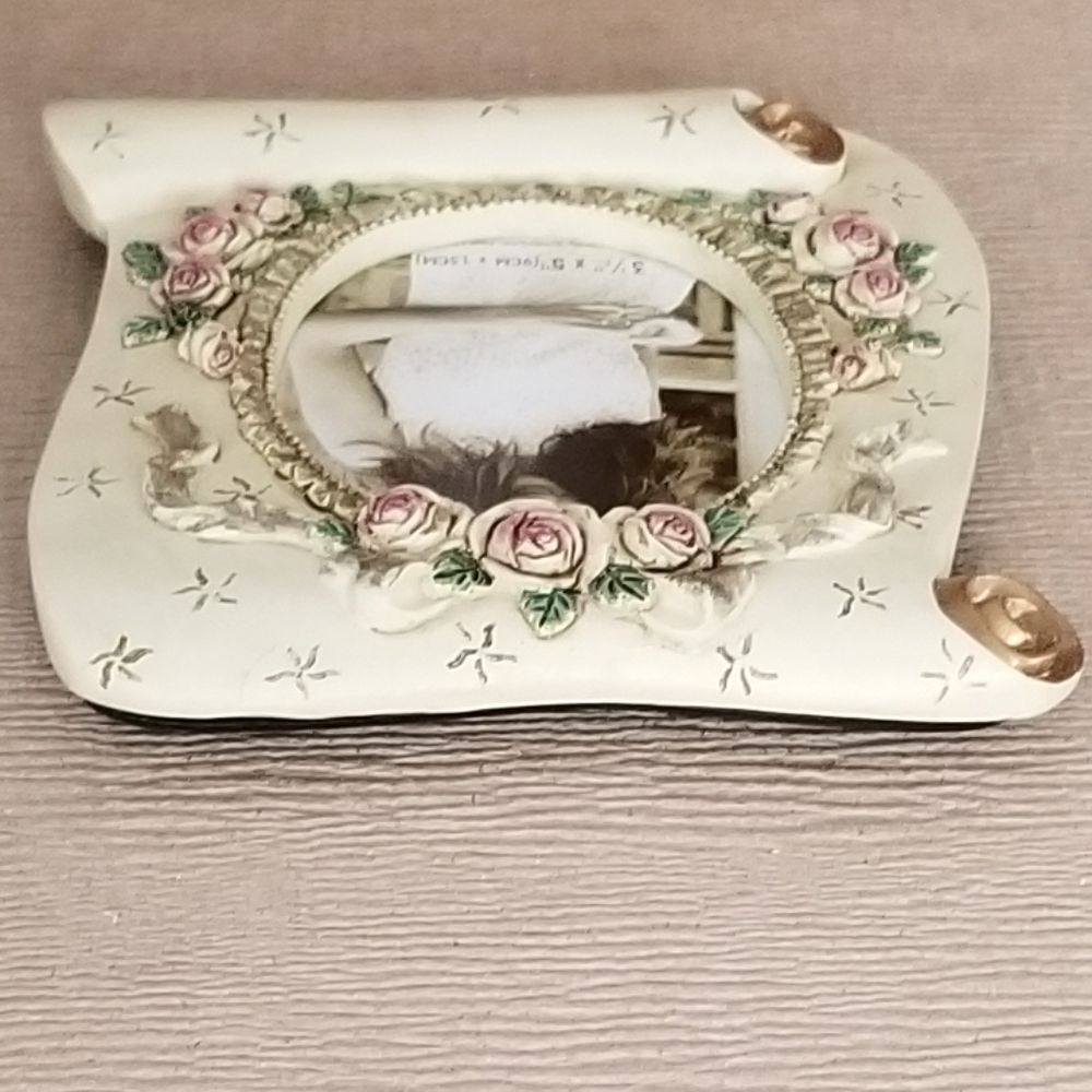Ornate Scroll & Roses Detail Photo Frame 3.5"×5". - Picture 2 of 7